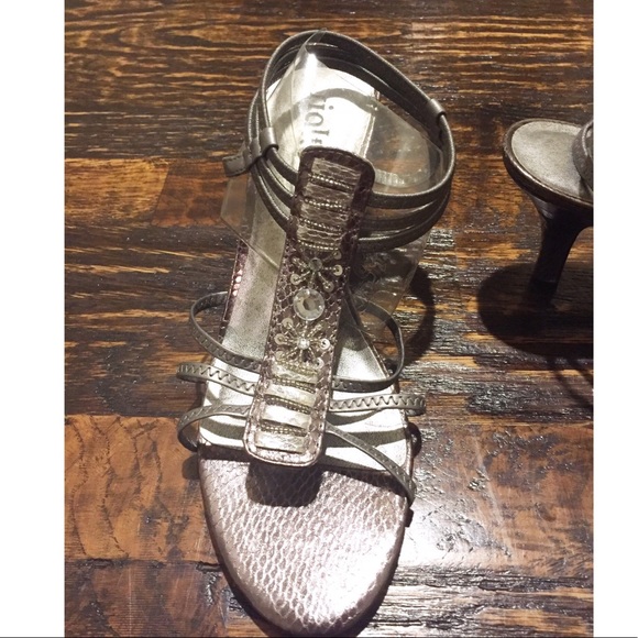 Rialto Heels with Crystal Embellishments - Size 8 - Modern Y2K - Picture 3 of 4